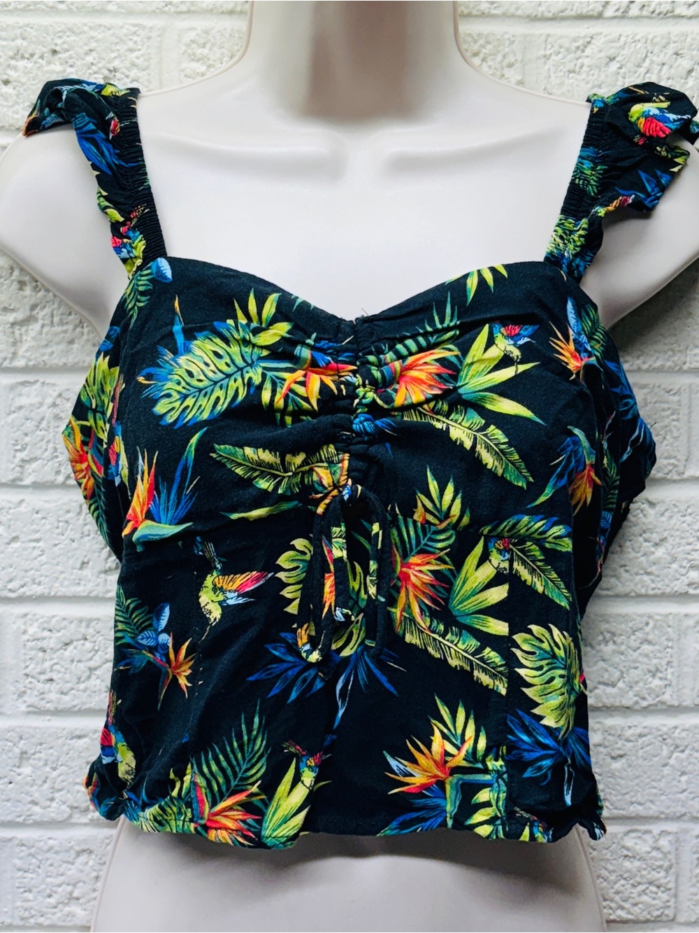 NO BOUNDARIES NOBO XL Tropical Sleeveless Ruched Crop Top Bird of Paradise • EX‼